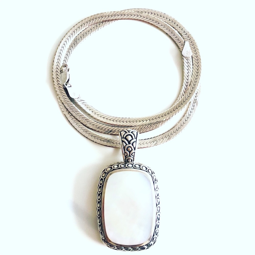 Silver Mother of Pearl Necklace